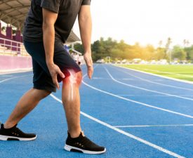 runners-exercise-knee-joint-bone-inflamed_33807-699